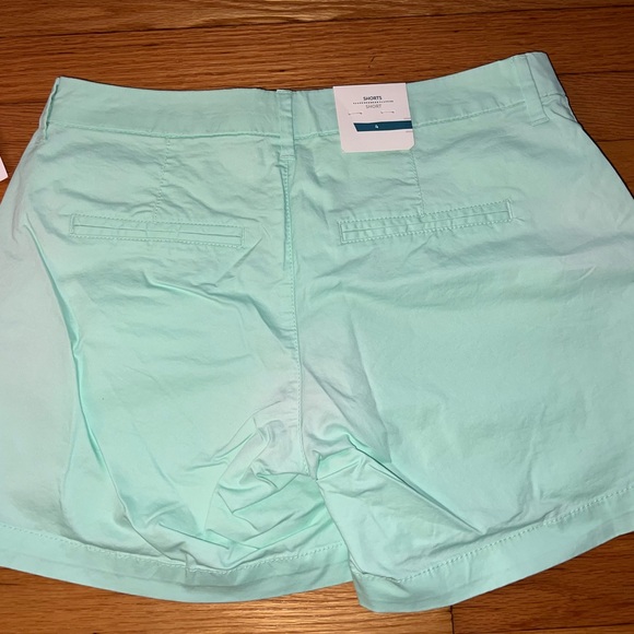Old Navy Shorts - Picture 2 of 3